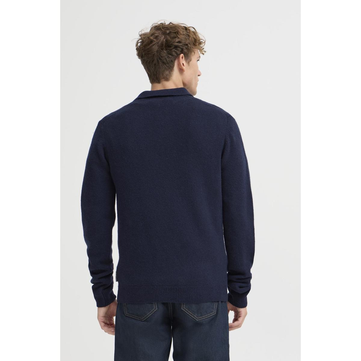 product/c/a/casual-friday_20505313-193923_5.jpg