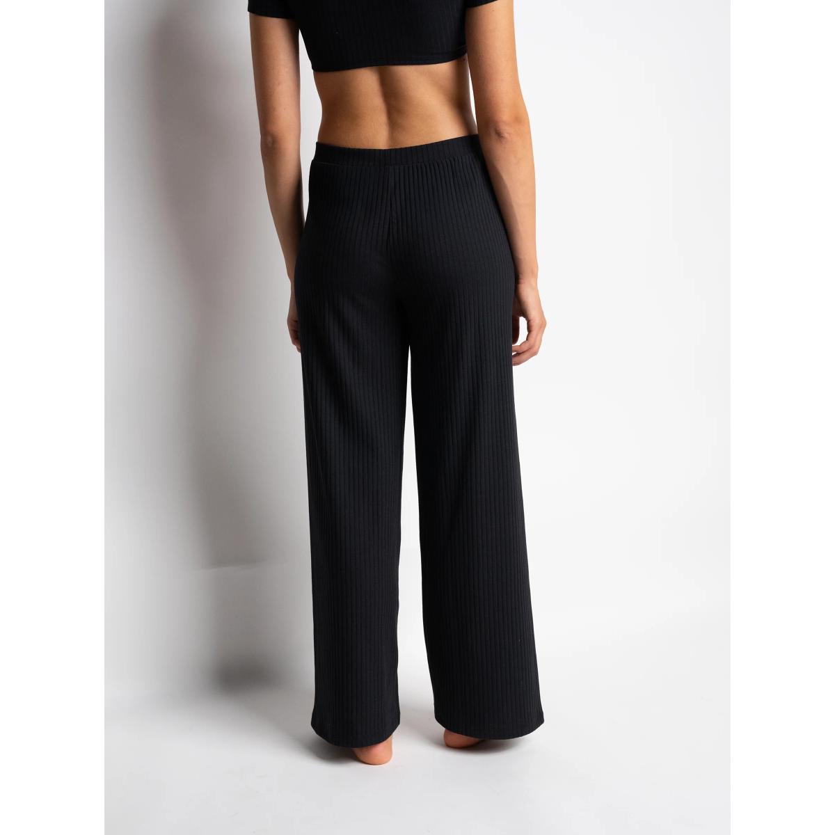 product/p/a/passionata_th32-0007_black_5.jpg