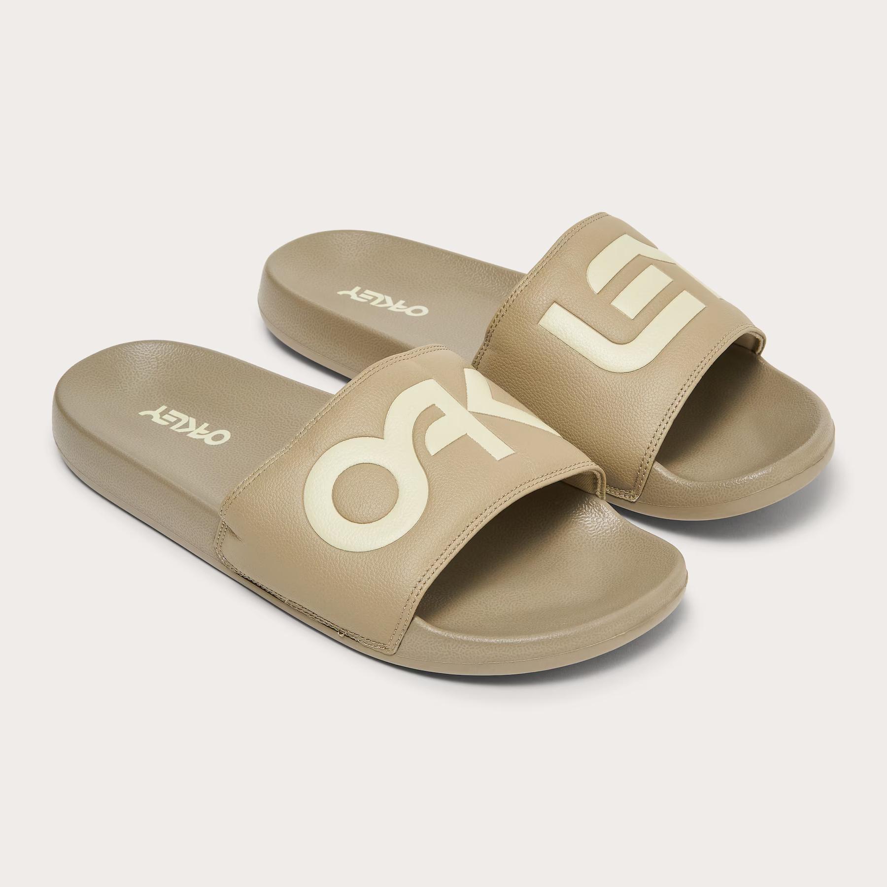 product/o/a/oakley_fof100424-30w_rye_2.jpg