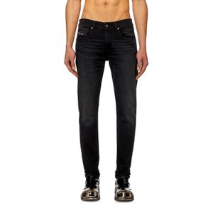 product/d/i/diesel_a03558-09h32-02-32_black_2.jpg