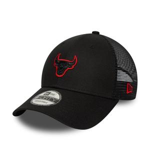 60691125-chicago-bulls-trucker-cap-9forty-black-red-one-size